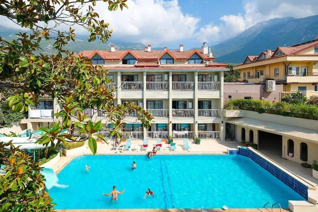 Apartmán Jakuzili Ve Yuzme Havuzlu Fethiye