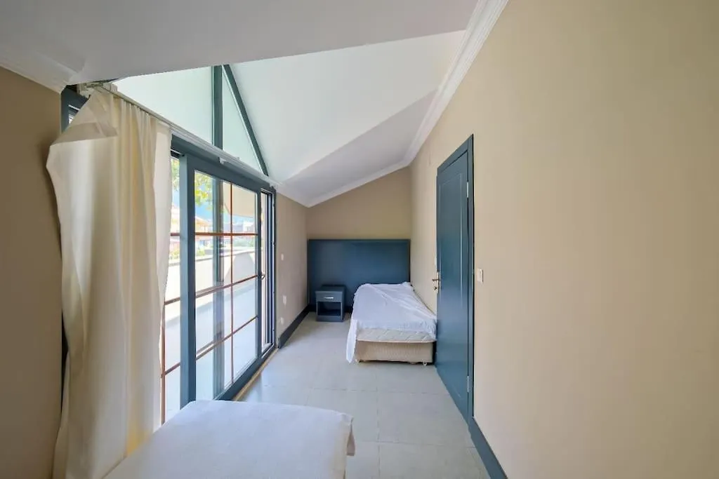 Jakuzili Ve Yuzme Havuzlu Fethiye Apartmán